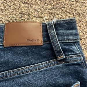 Madewell Slim Demi Boot Cut - Size 27